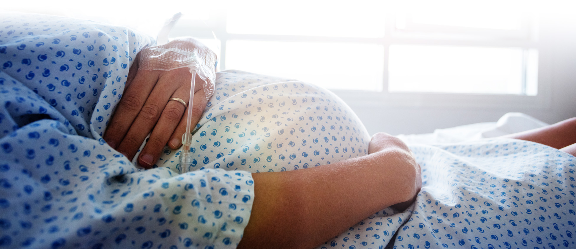 pregnant-in-hospital_1349410969_fade pregnant-in-hospital_1349410969_fade